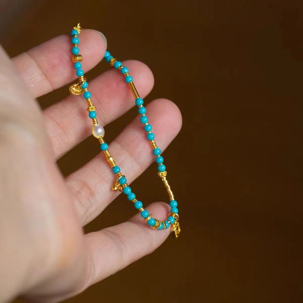Turquoise Single-Strand Delicate Bracelet｜Gold-Plated Accents·Tranquil Companion